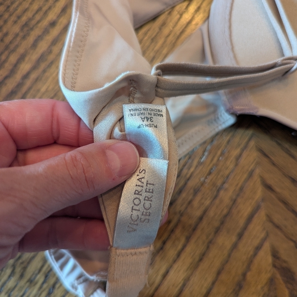 Victoria's Secret Beige Bra Padded Size 34A. Worn Once - Picture 2 of 3